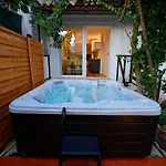 B Side Apartamento Fažana