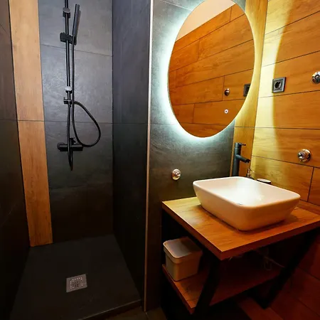 Appartement B Side *