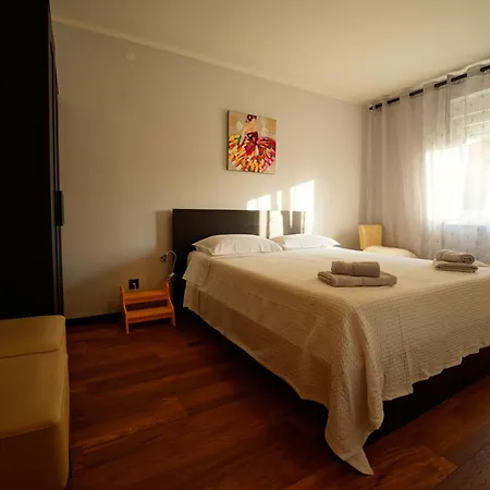 Appartement B Side *