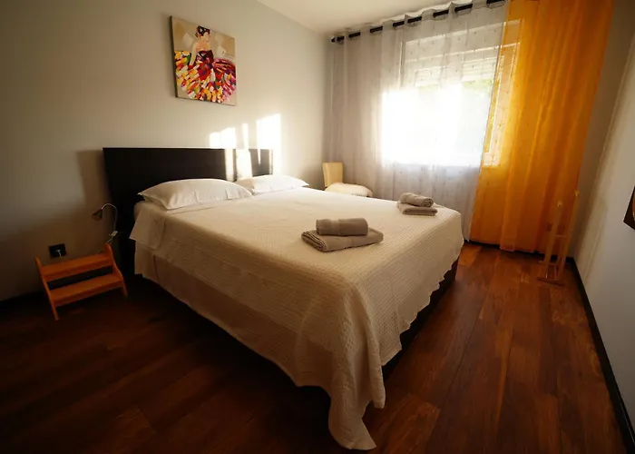 Appartamento B Side *